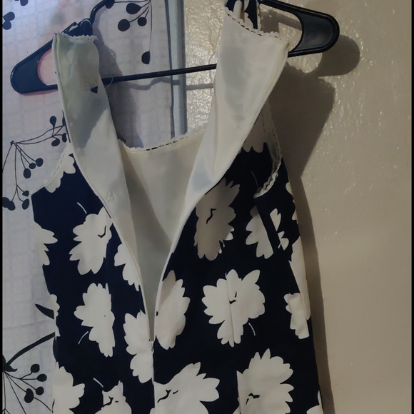 NEW CACHE FLORAL WHITE &BLACK DRESS SIZE 6 - Picture 6 of 8